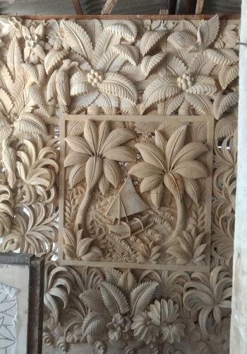 Relief Burung dan Alam