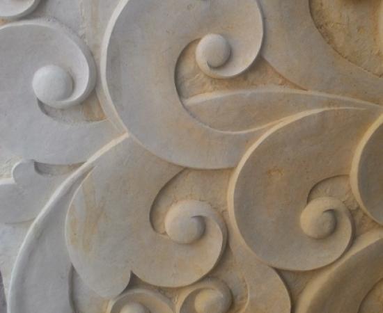 Harga releif dinding rumah motif tribal.