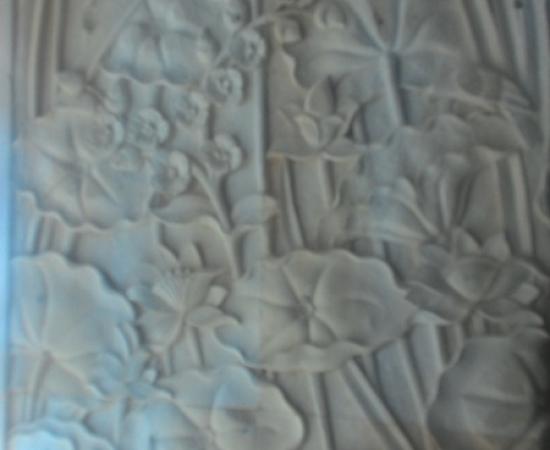 Relief dinding rumah mewah motif Lotus