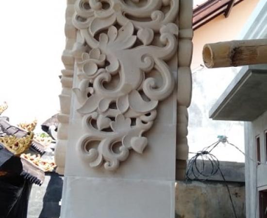 Relief Pilar Rumah Bali