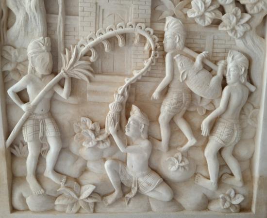 Relief Tradisi dan Pasar