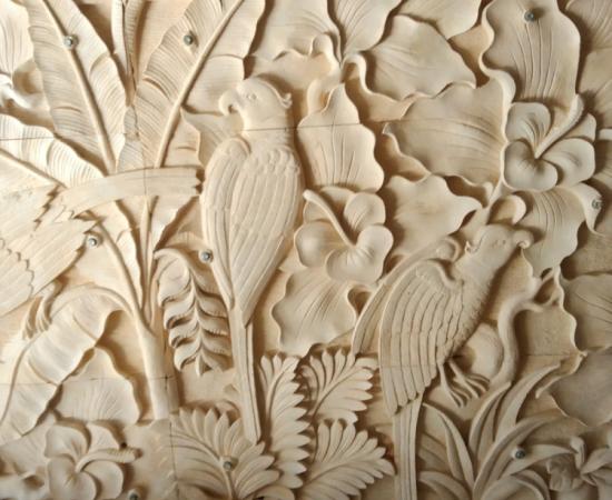 Relief Burung dan Alam