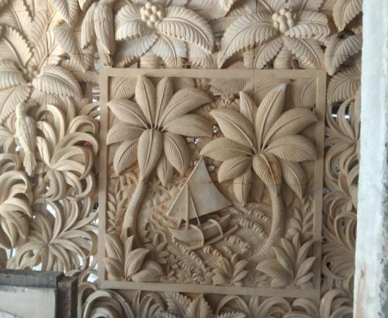 Relief Burung dan Alam