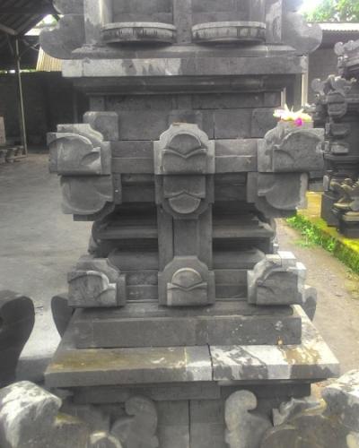 Harga pelinggih Rong Dua Batu Karangasem
