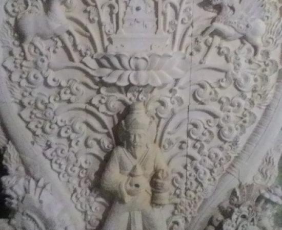 Harga ukiran batu paras bali motif Kayon