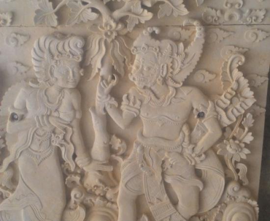 Relief tembok rumah mewah motif wayang Kamasan