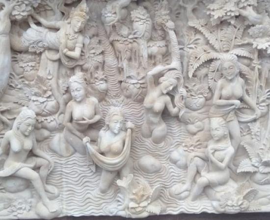 Relief Dinding Rumah Motif Rajapala